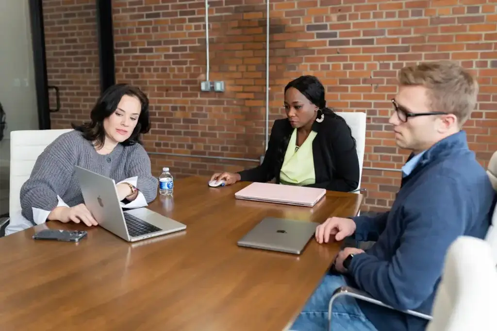 Team streamlining evidence workflow with Guardify, a secure evidence management solution